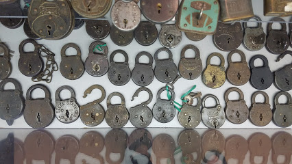 Harmon’s Safe Lock and Key